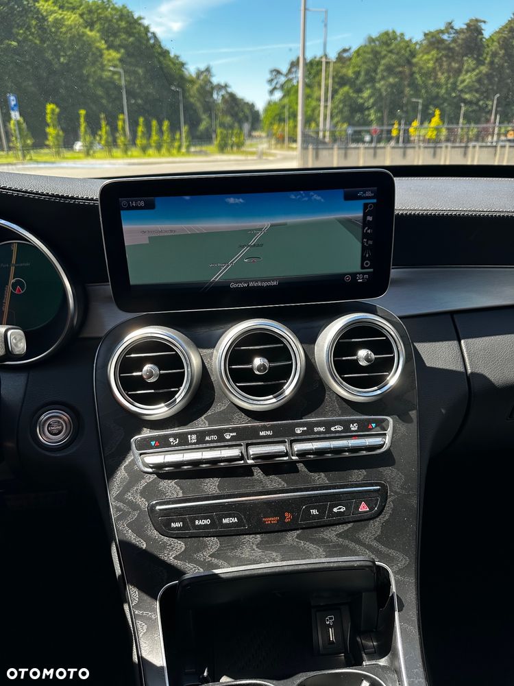 Mercedes-Benz Klasa C 220 d 9G-TRONIC - 17