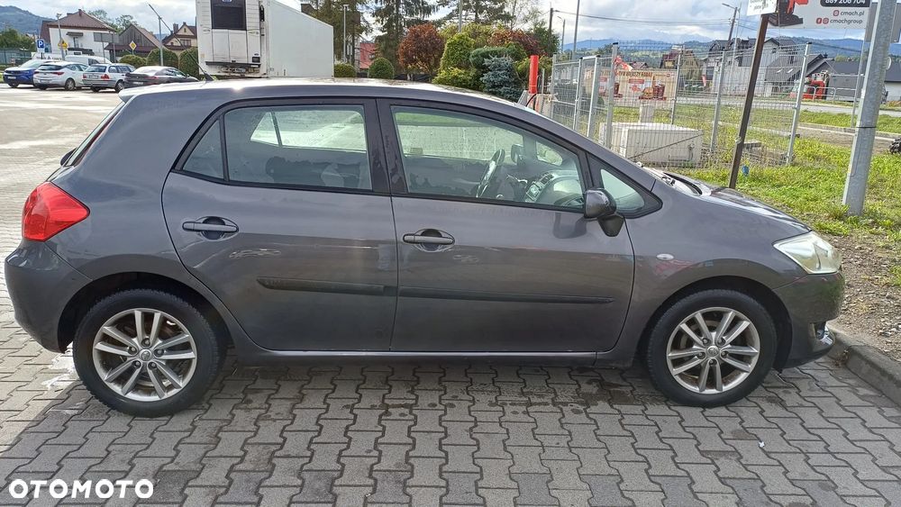 Toyota Auris 1.6 Premium - 6