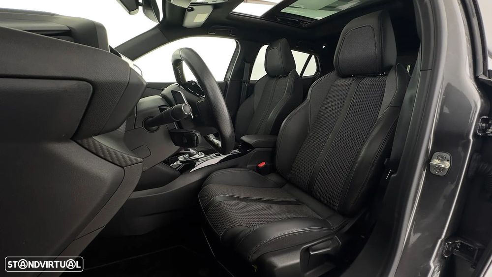 Peugeot 2008 1.2 PureTech GT Pack EAT8 - 26
