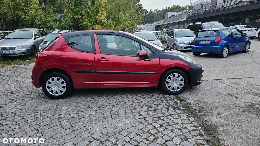 Peugeot 207 1.6 HDi 16V Trendy - 12