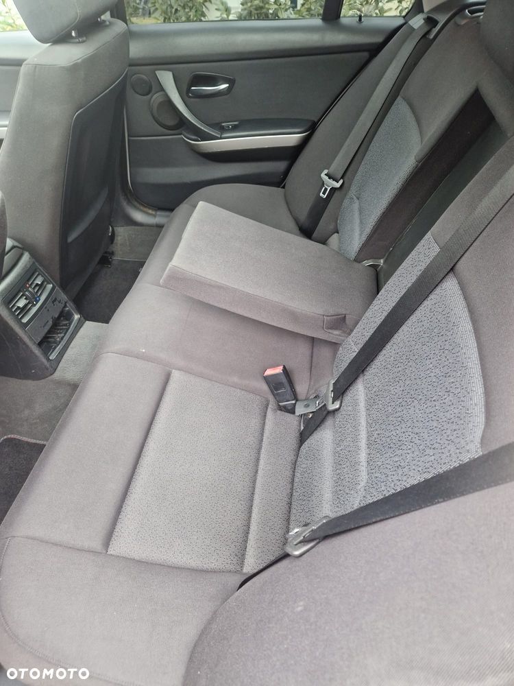 BMW Seria 3 320d DPF - 11