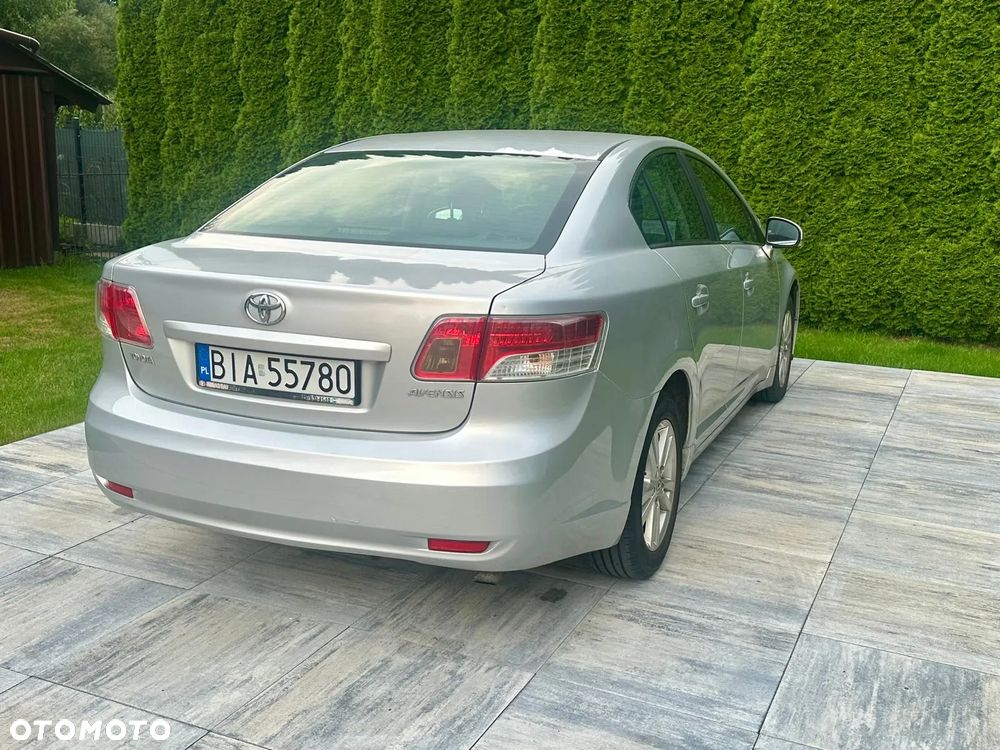 Toyota Avensis 2.0 D-4D Platinium - 3