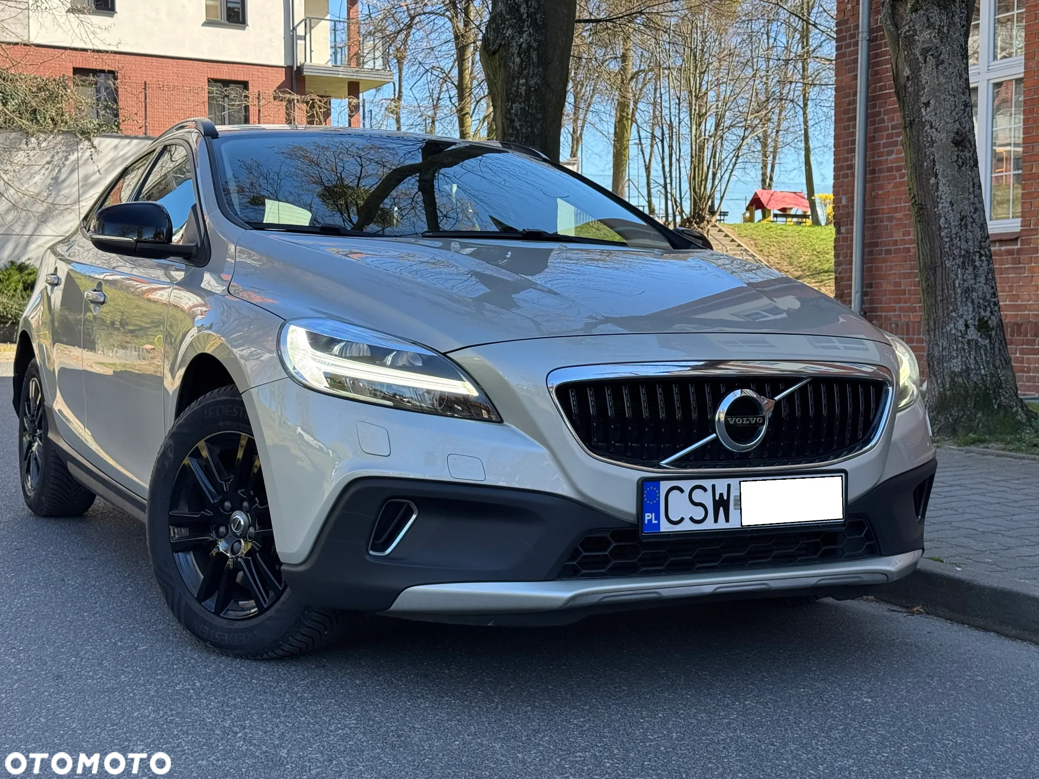 Volvo V40 Cross Country T3 Drive-E Momentum - 6