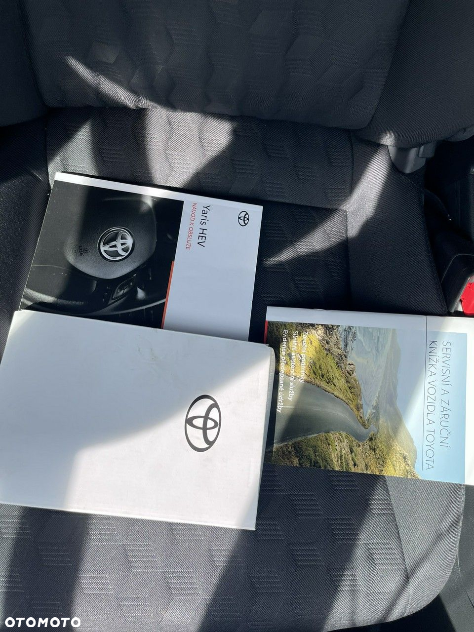 Toyota Yaris Hybrid 1.5 Comfort - 11