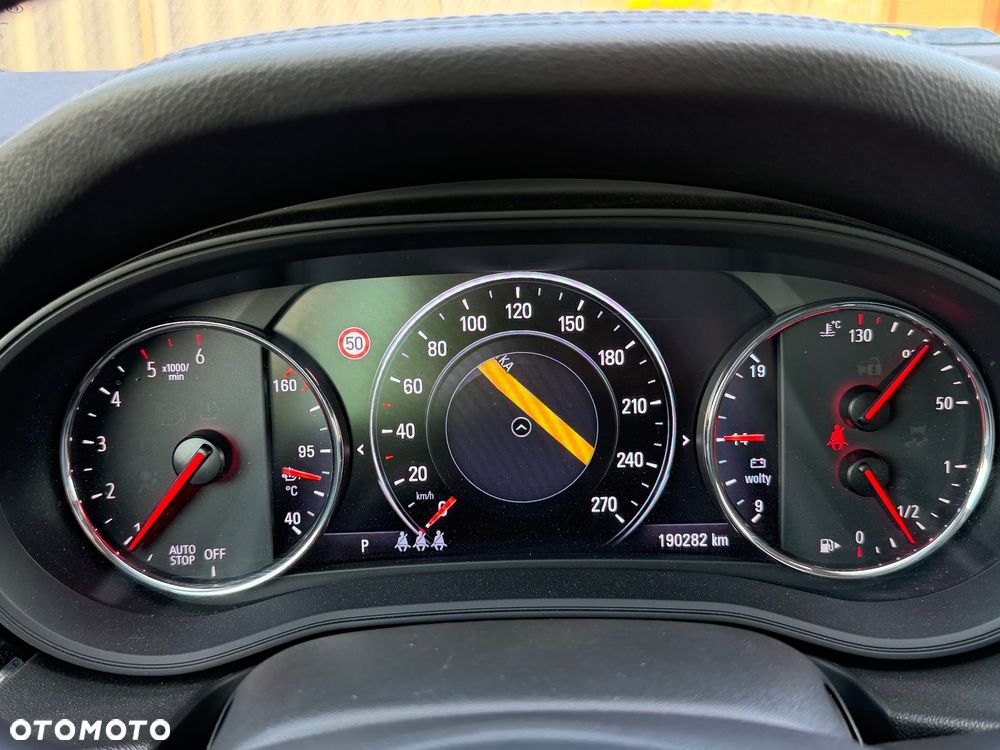 Opel Insignia - 18
