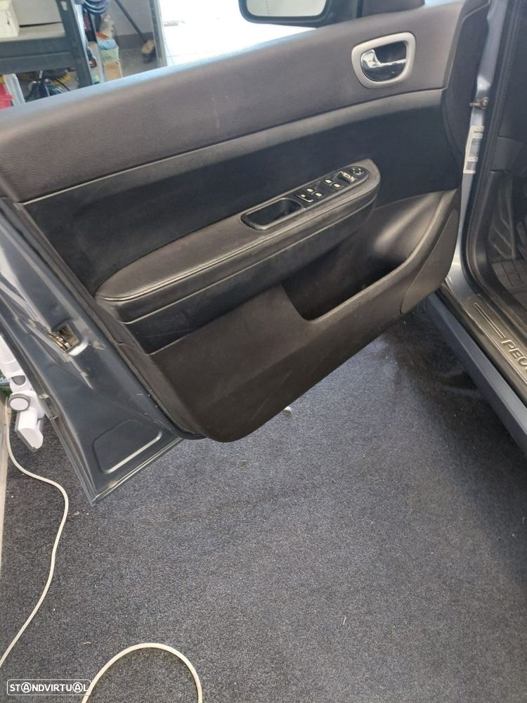 Peugeot 307 SW 2.0 HDi 136 Sport - 25