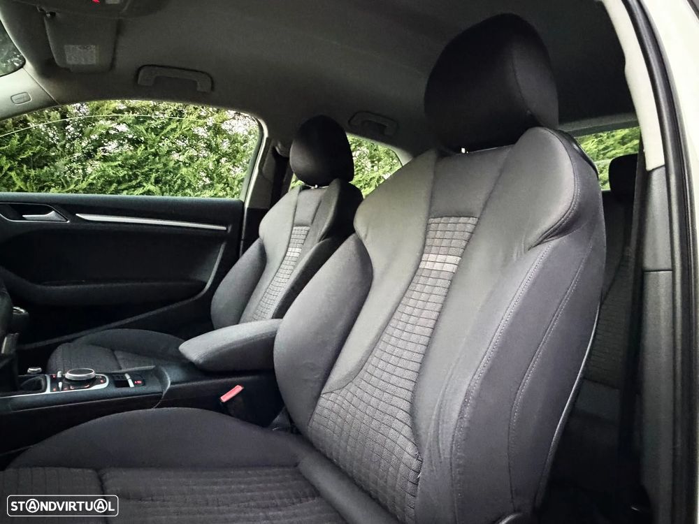 Audi A3 1.6 TDI S line Sport Pack - 16