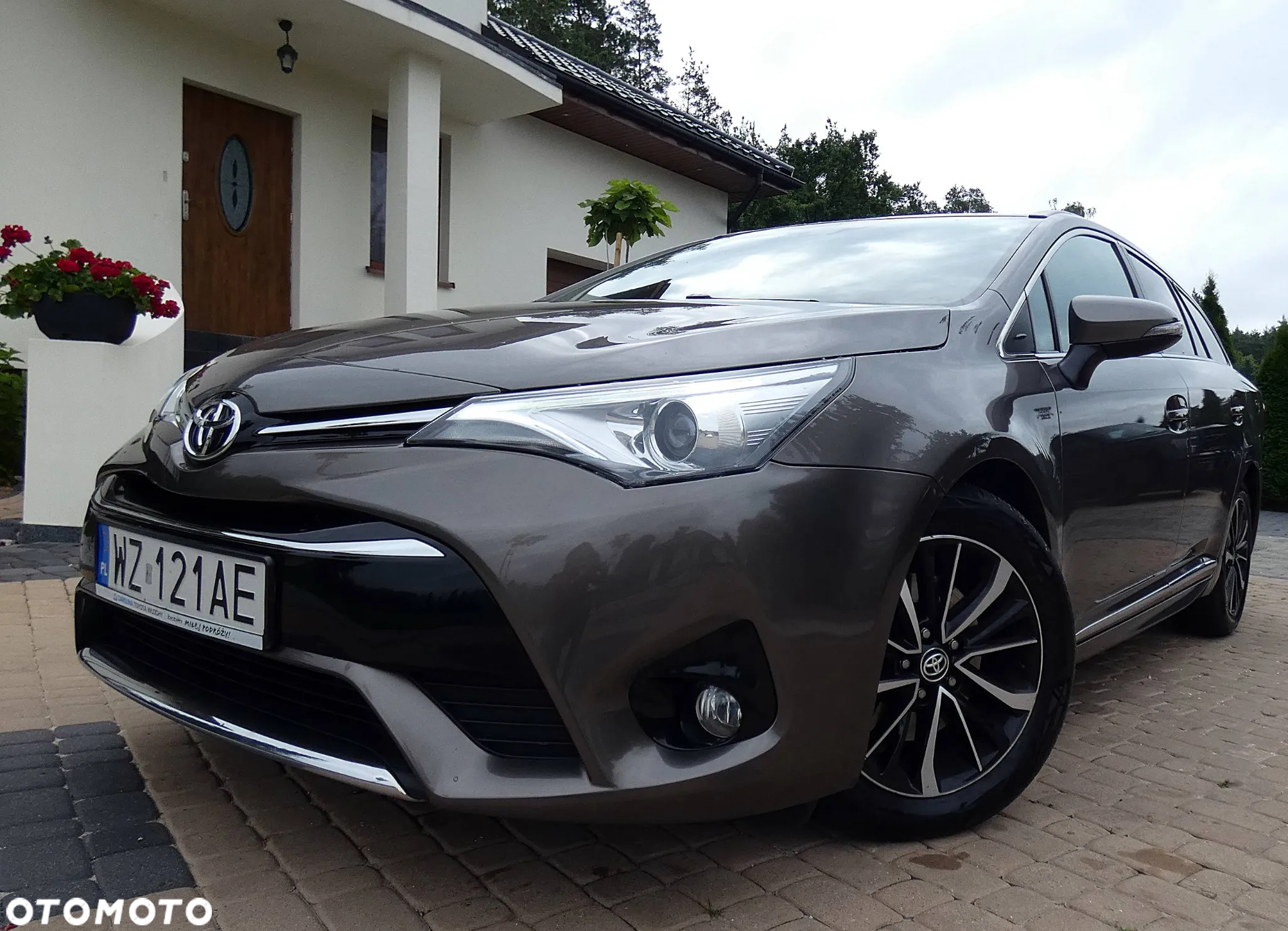 Toyota Avensis 2.0 D-4D Premium - 29