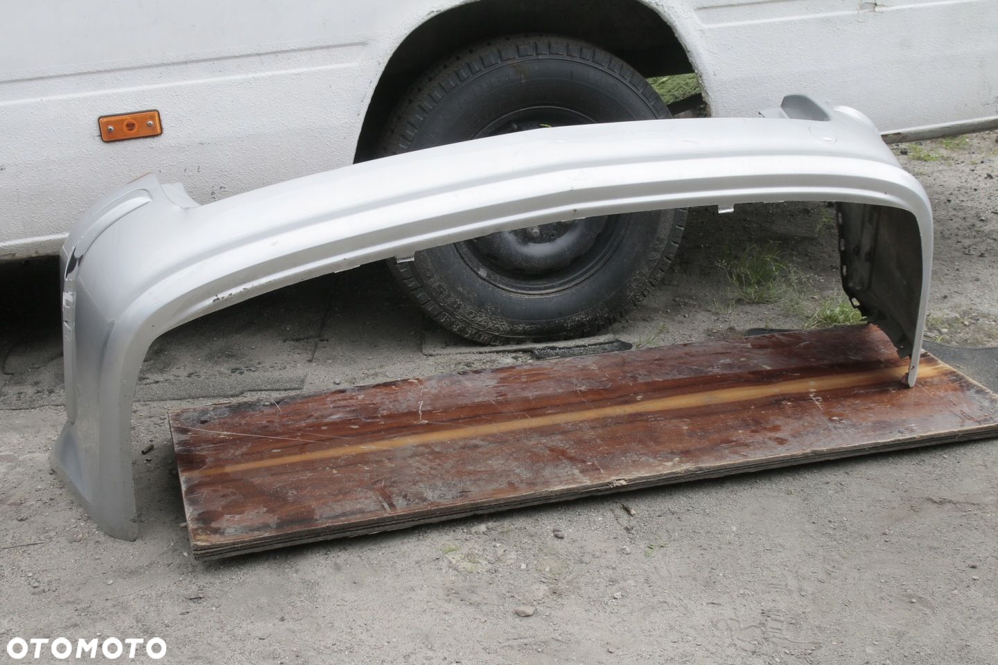 zderzak tylny Opel Astra H kombi - 9