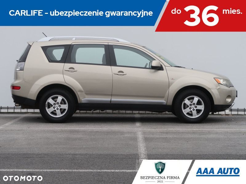 Mitsubishi Outlander - 7