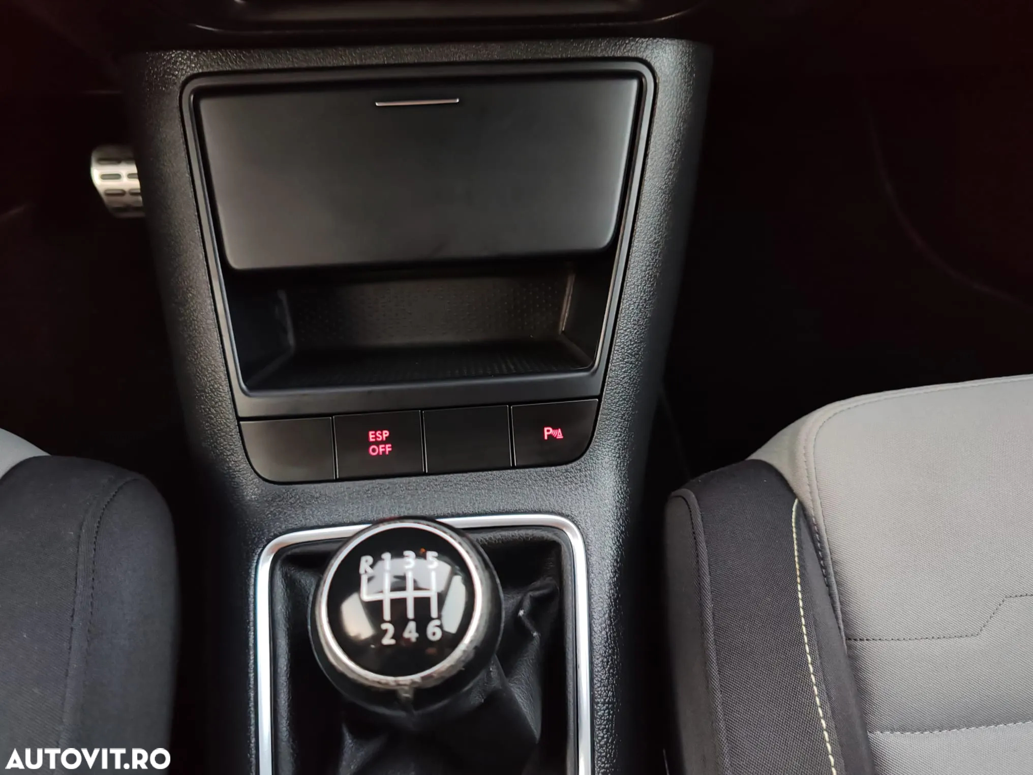 Volkswagen Golf Plus - 11