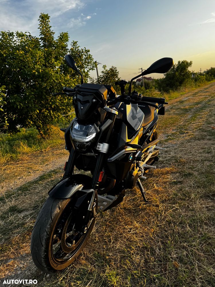 BMW F900R - 4