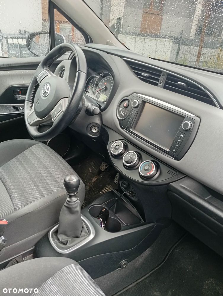 Toyota Yaris 1.33 Active - 6
