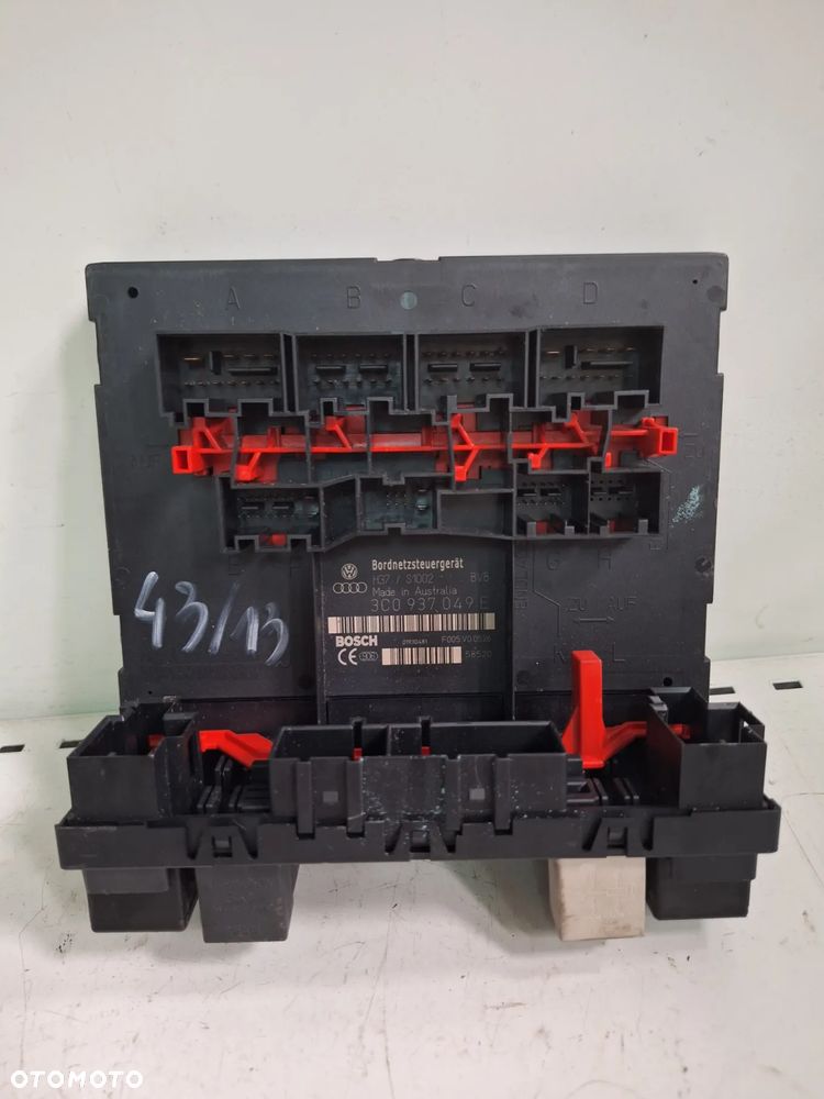 moduł komfortu  Renault Clio 4 BCM 3C0937049E   (43/13)