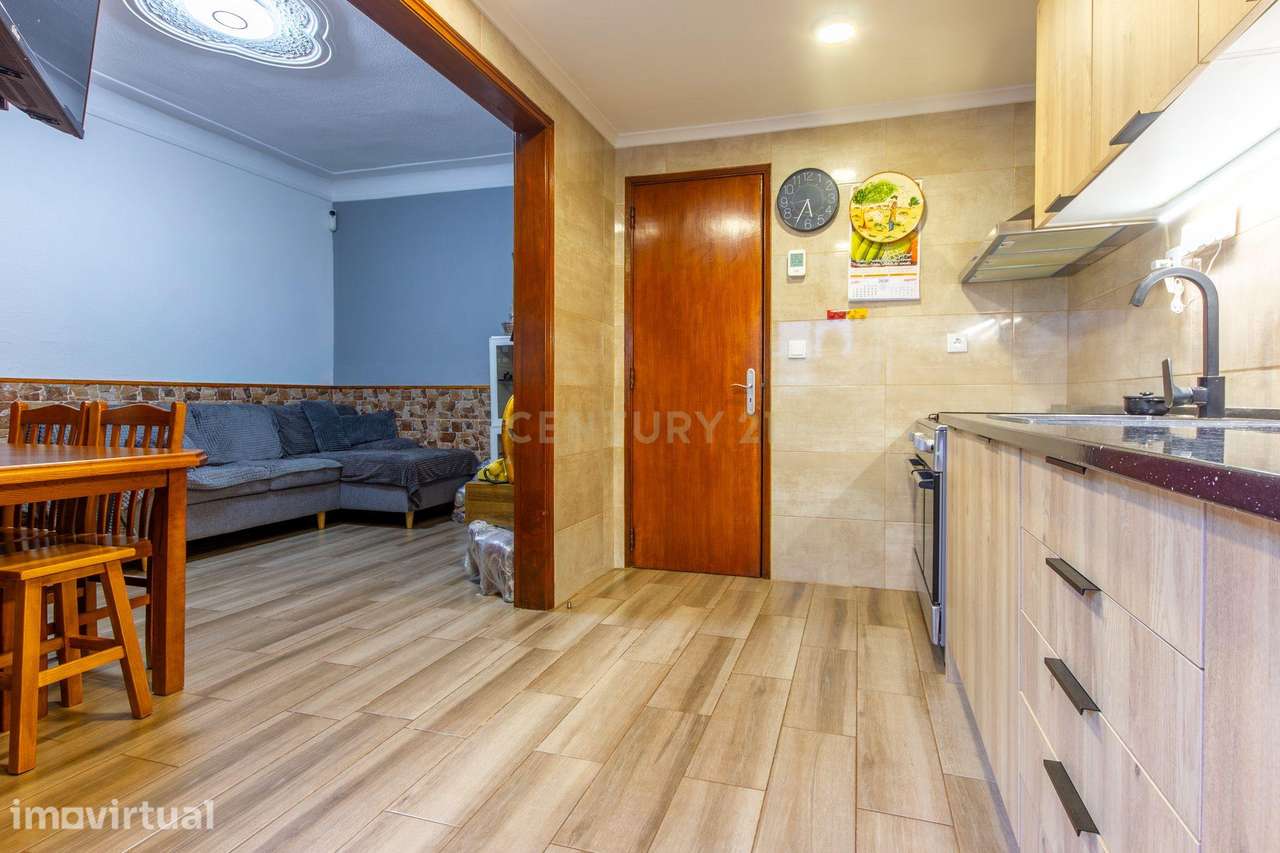 Excelente Apartamento T3 - com Quintal - Remodelado - Paio Pires - Grande imagem: 5/20