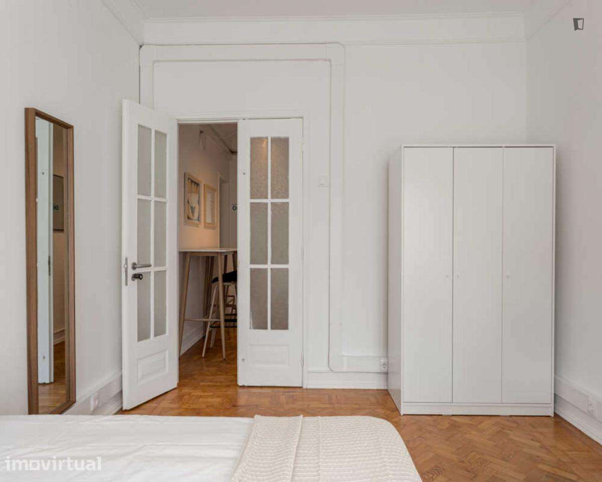 Quarto - localizado em Alvalade Lisbon - Grande imagem: 3/16