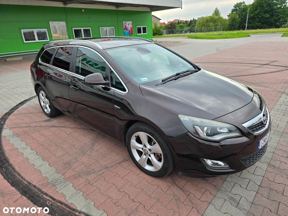 Opel Astra 2.0 CDTI DPF Sports Tourer - 2