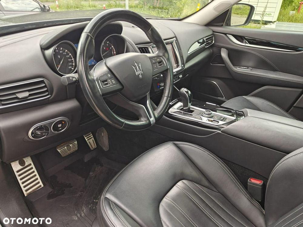 Maserati Levante - 11