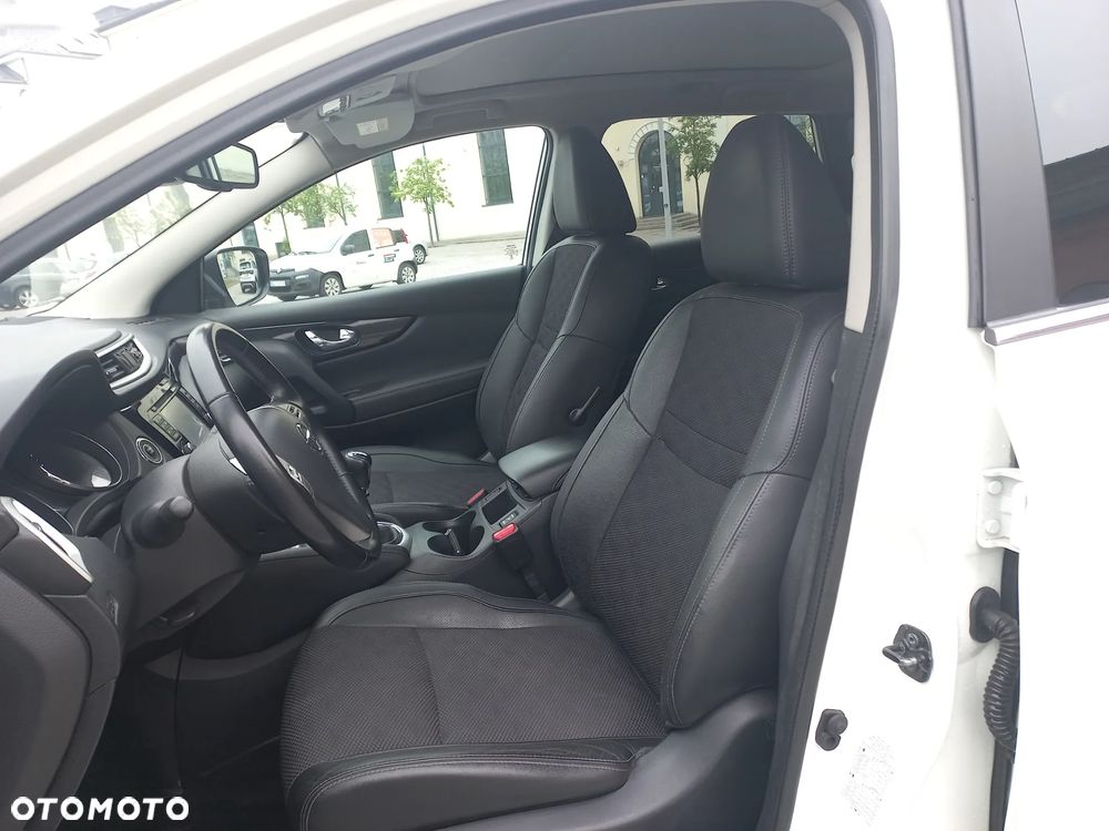 Nissan Qashqai 1.6 DCi Tekna+ - 39