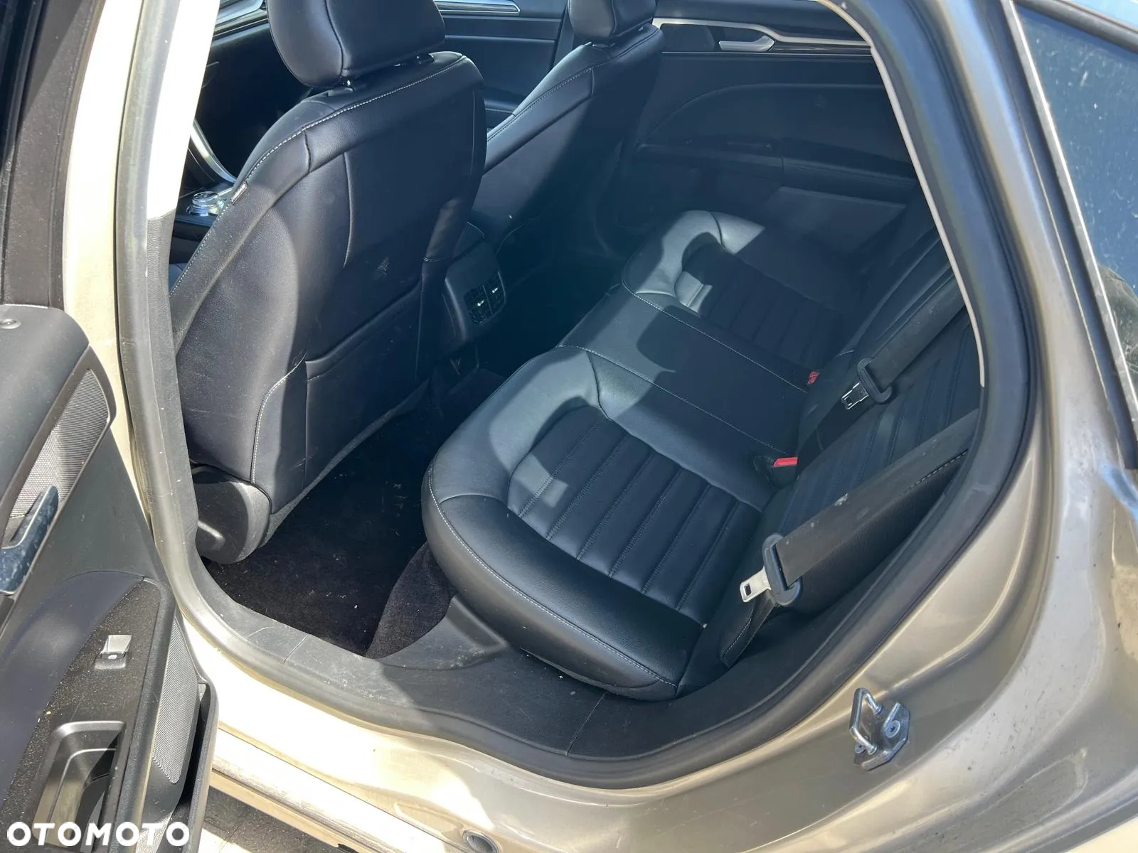 Ford Fusion - 11