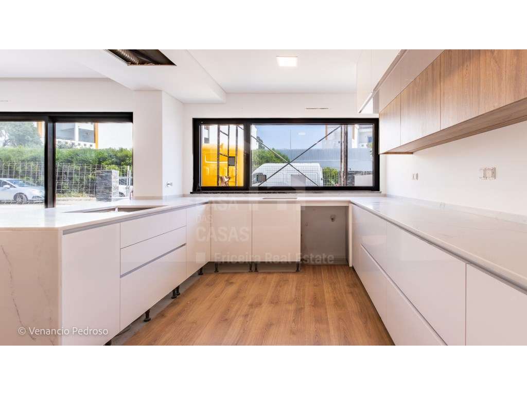 Vende Moradia T4 - Ericeira, A Casa das Casas - Grande imagem: 3/27