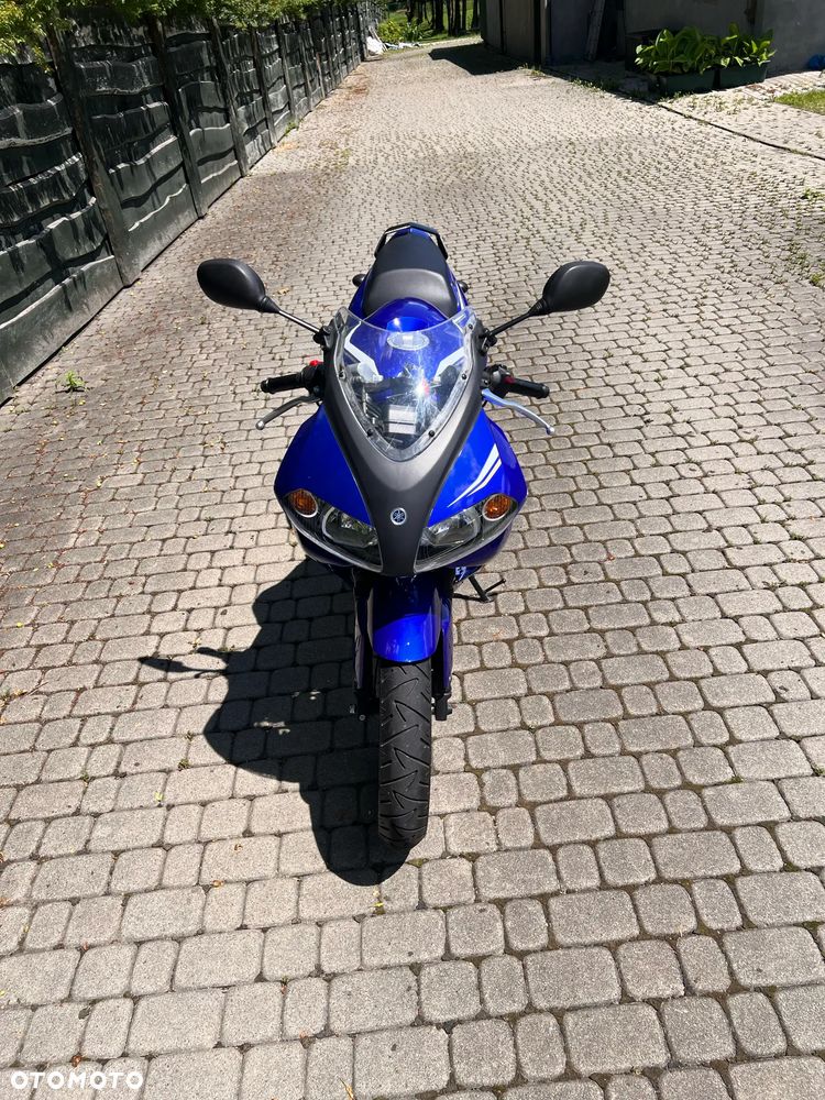 Yamaha TZR - 7