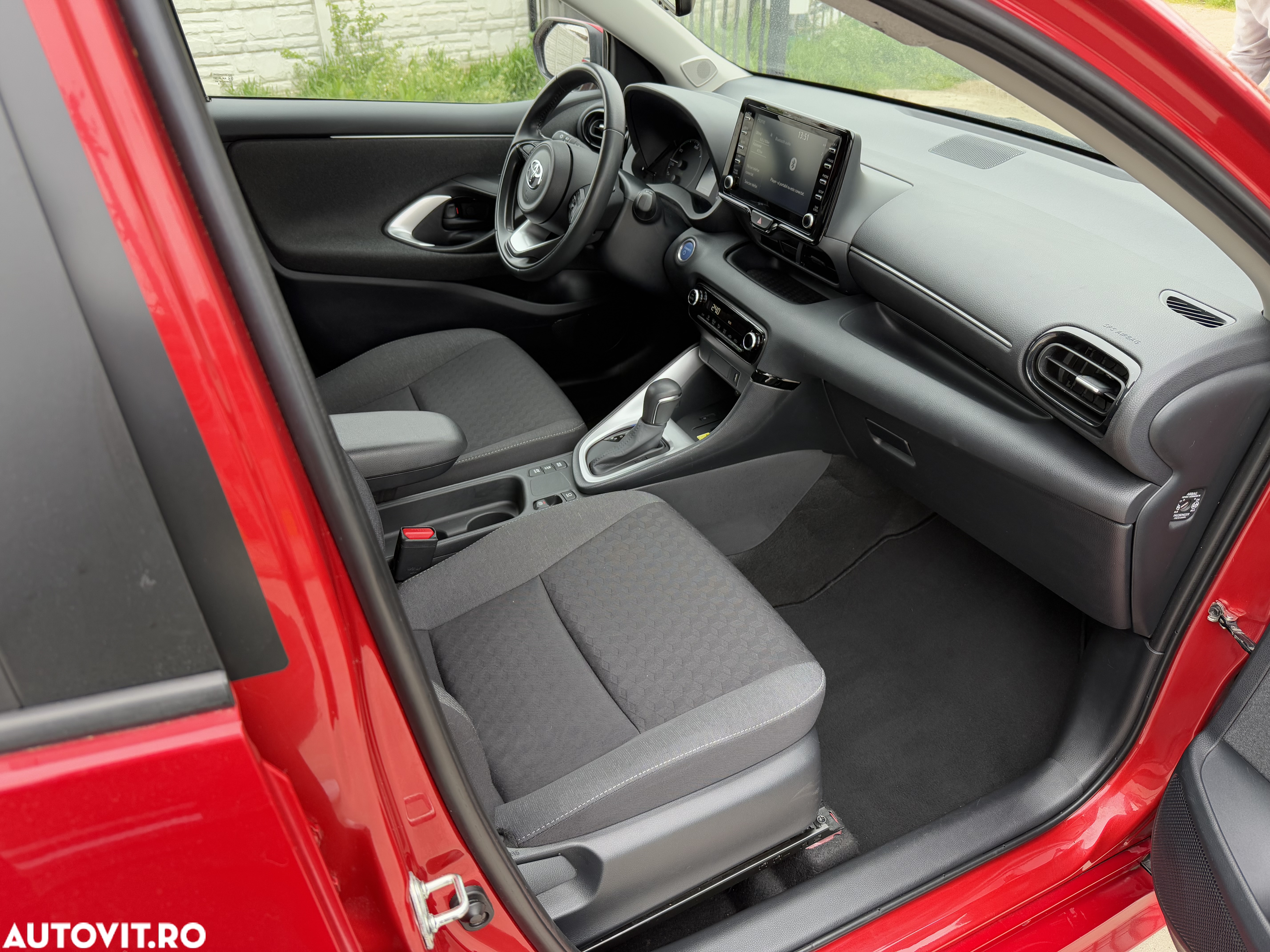 Toyota Yaris 1.5 VVT-i HSD Active - 4