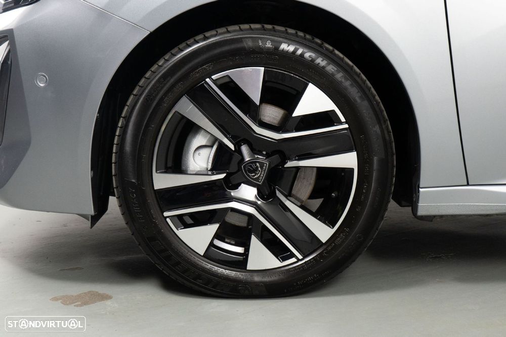 Peugeot 208 1.2 PureTech Allure - 18