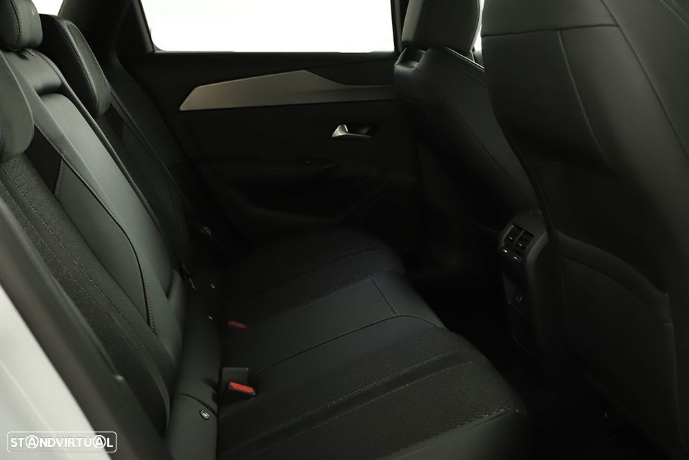 Peugeot 308 SW 1.2 PureTech GT EAT8 - 21