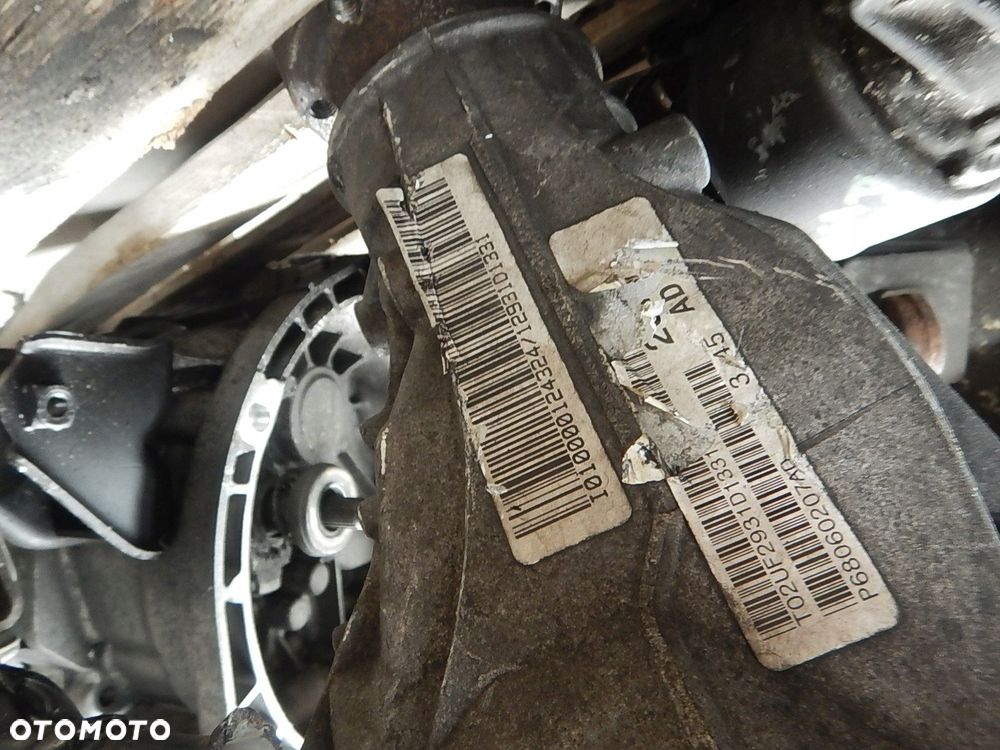 reduktor przod jeep grand cherokee wk2 p68060207ad - 2