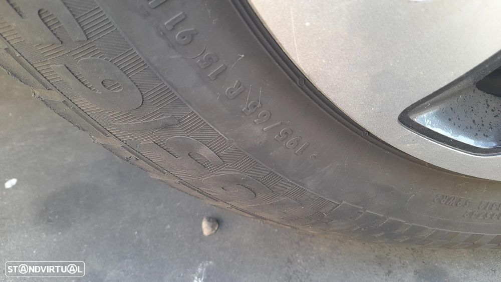 Jante frente direita RENAULT Megane III Grandtour (KZ0/1) - 2