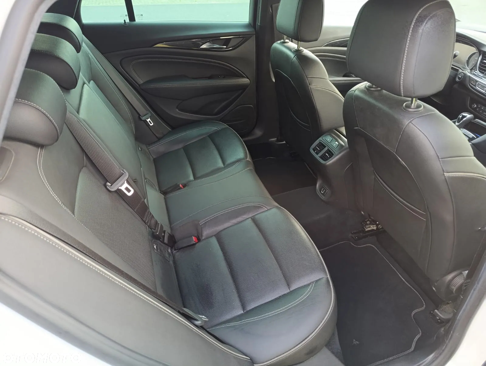 Opel Insignia CT 2.0 CDTI - 31