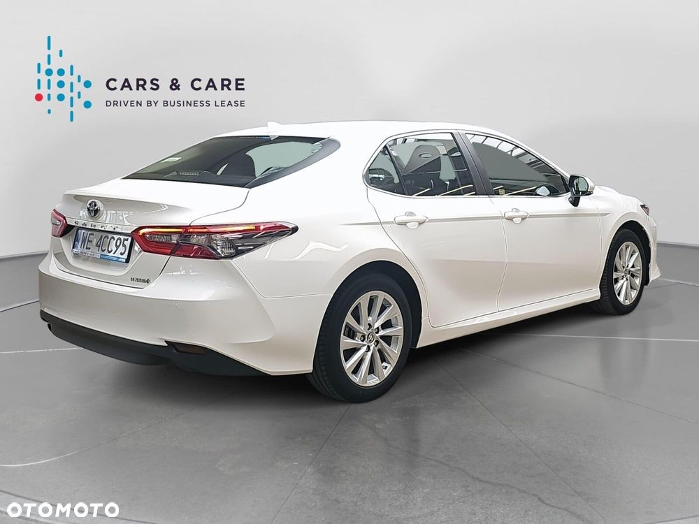 Toyota Camry 2.5 Hybrid Comfort CVT - 29