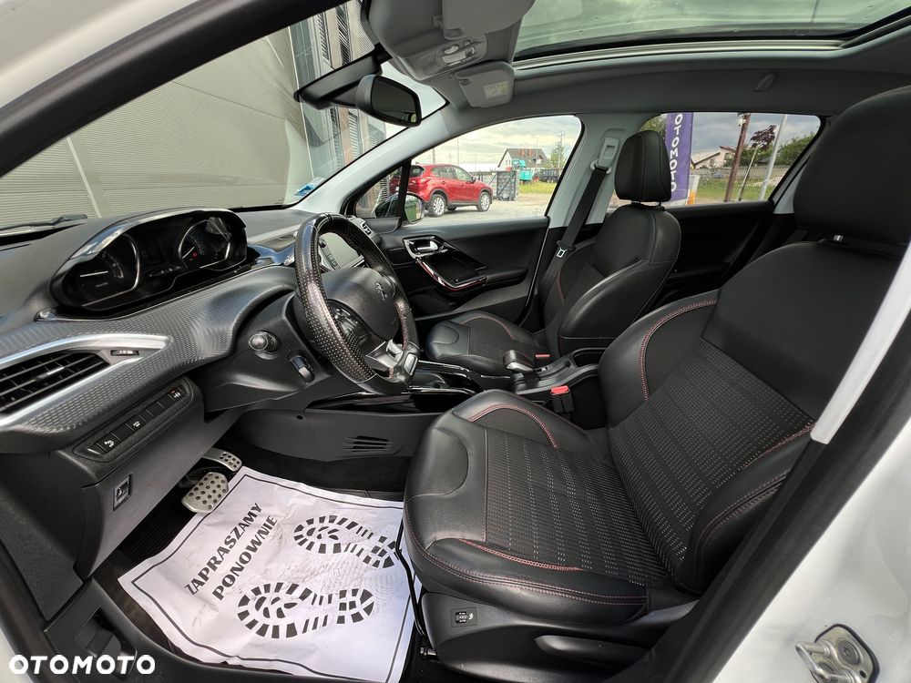 Peugeot 2008 PureTech 110 Stop&Start EAT6 GT-Line Edition - 19