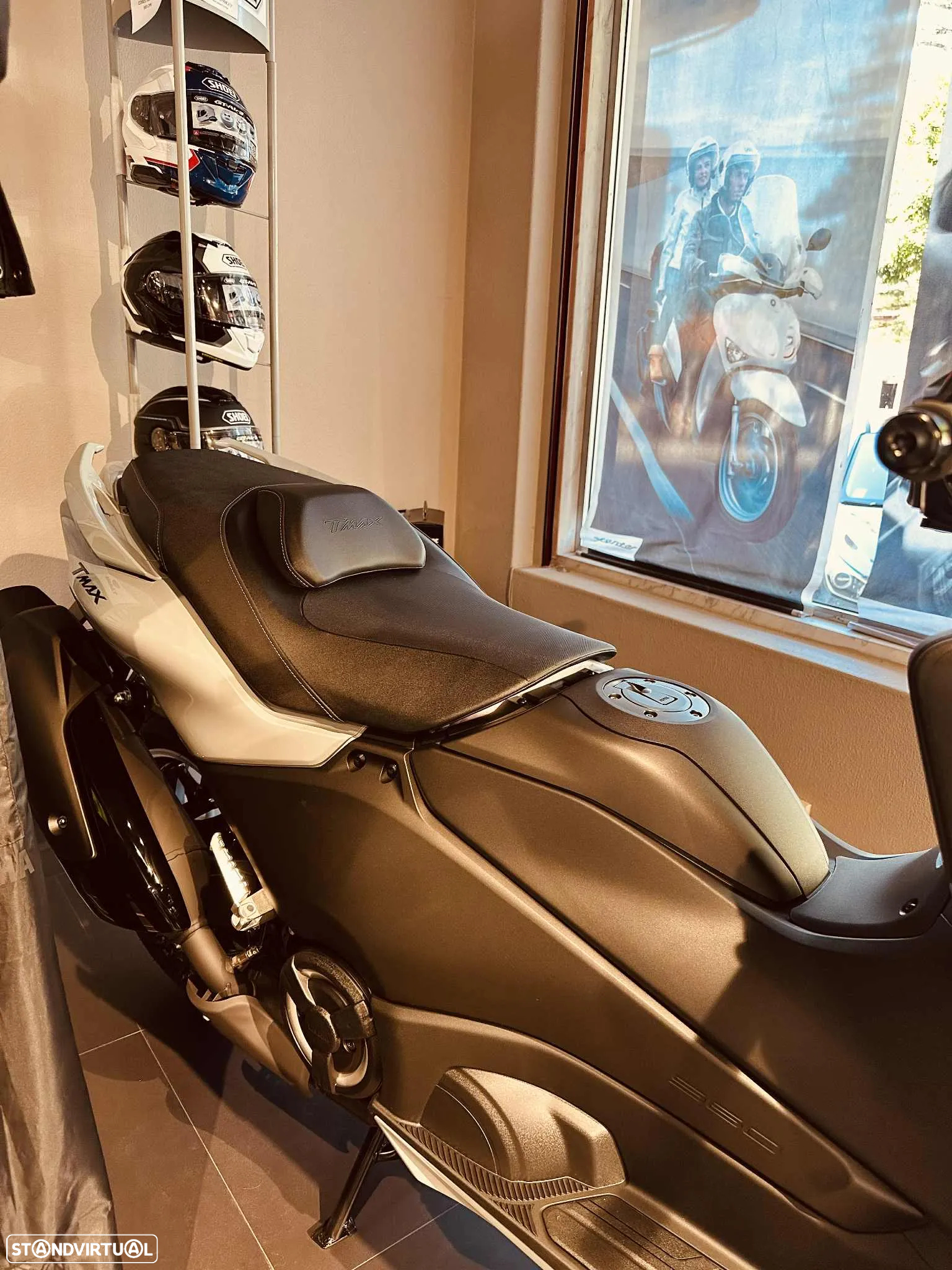Yamaha TMAX 560 Tech Max - 12