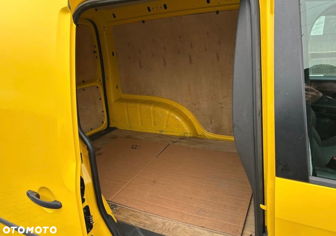 Volkswagen Caddy IV - 11
