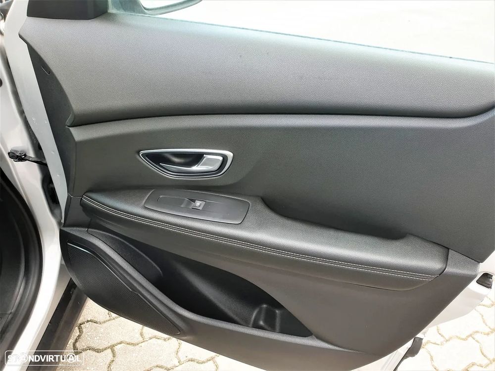 Renault Grand Scénic ENERGY dCi 110 Start & Stop Dynamique - 34