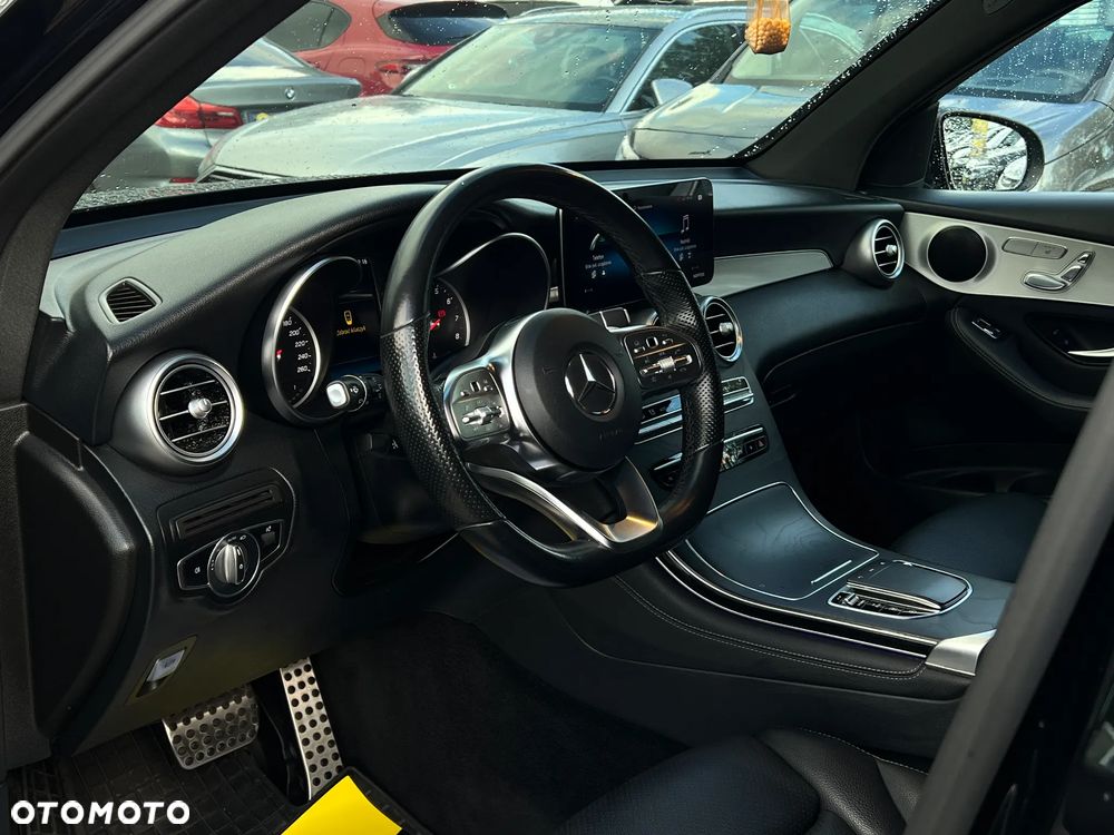 Mercedes-Benz GLC - 15