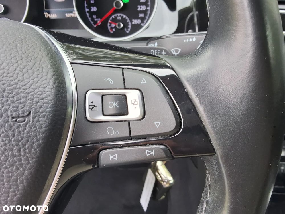 Volkswagen Golf 1.4 TSI (BlueMotion Technology) DSG Highline - 16