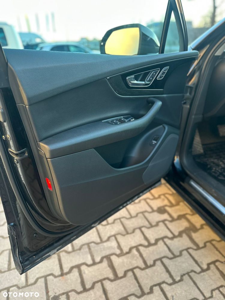 Audi Q7 - 12