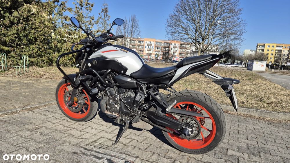 Yamaha MT - 4