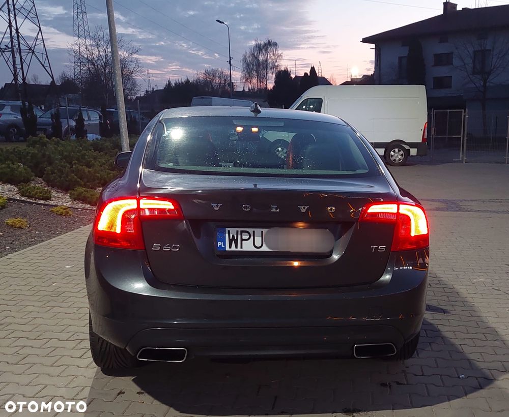 Volvo S60 T5 Geartronic Summum - 14