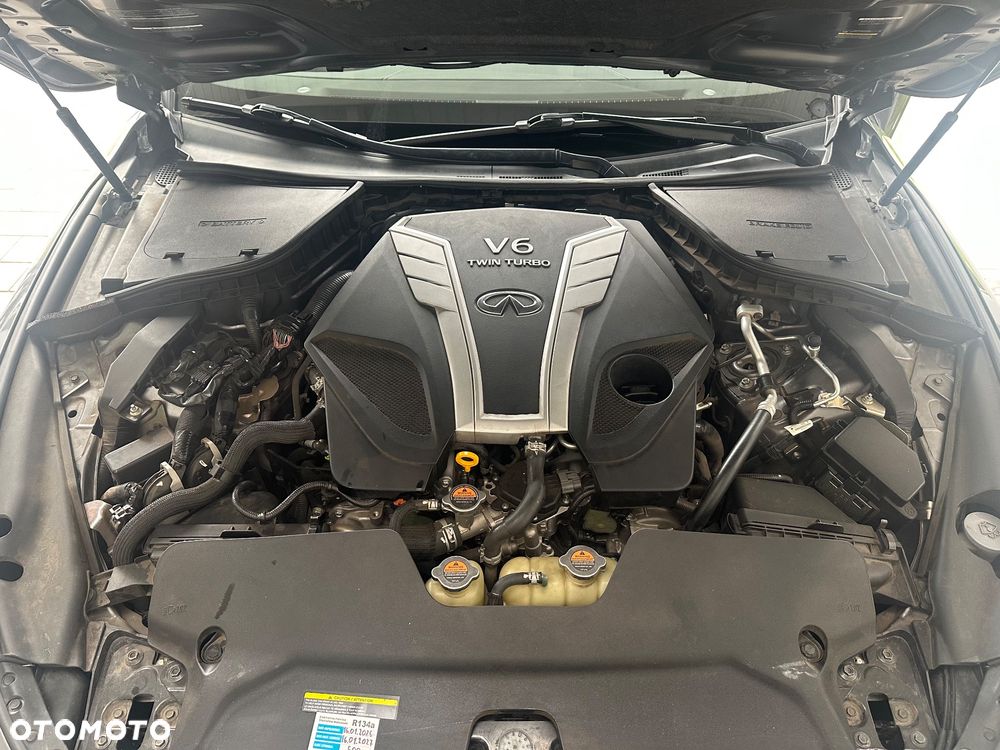 Infiniti Q60 - 12