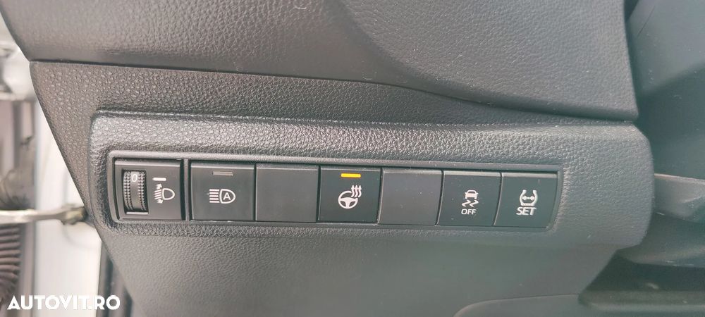 Toyota Corolla 1.8 HSD Dynamic - 9