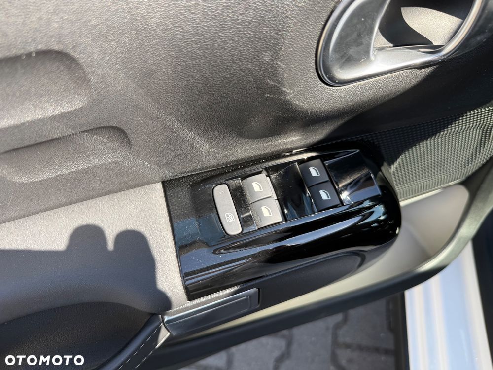 Citroën C3 1.2 PureTech Shine - 6