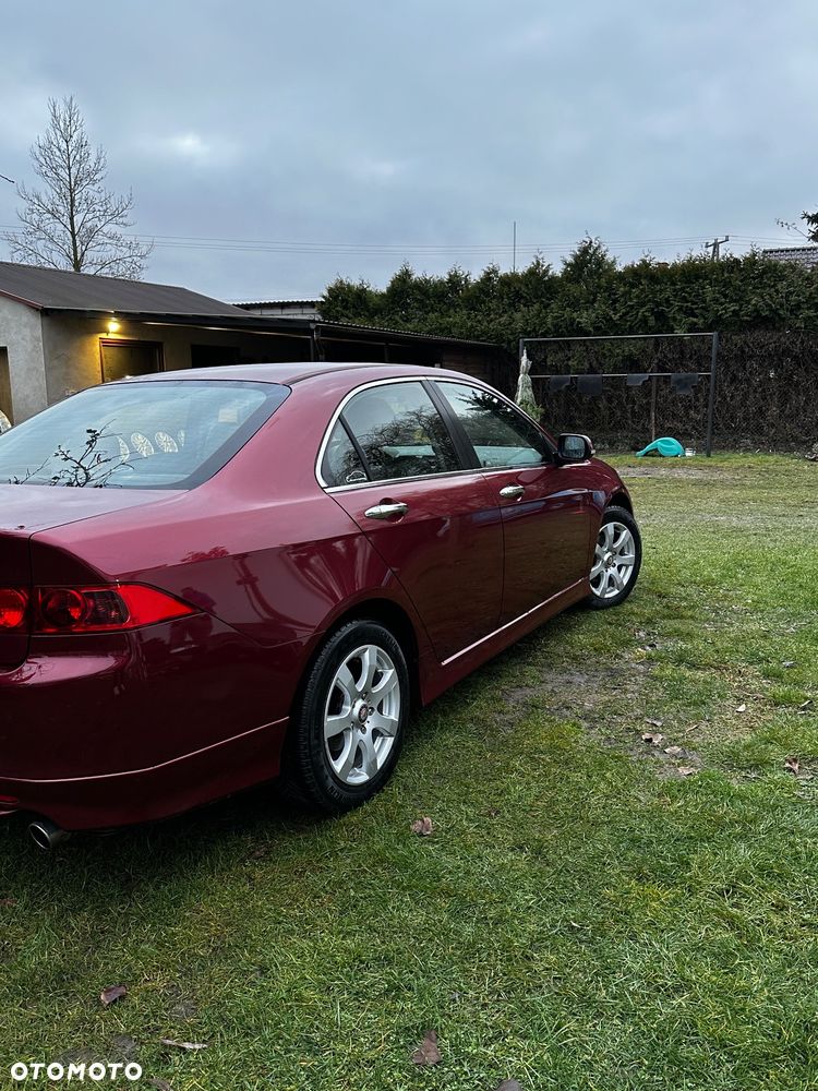 Honda Accord 2.0 Comfort - 14