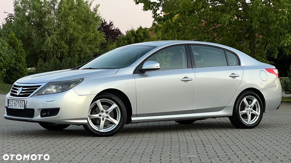 Renault Latitude 2.0 dCi Initiale - 3
