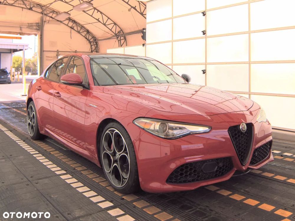 Alfa Romeo Giulia 2.0 Turbo 16V AT8 Veloce Ti - 4