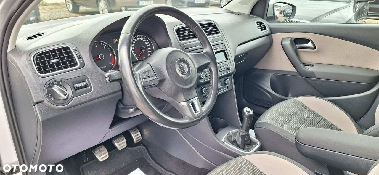Volkswagen Polo - 8