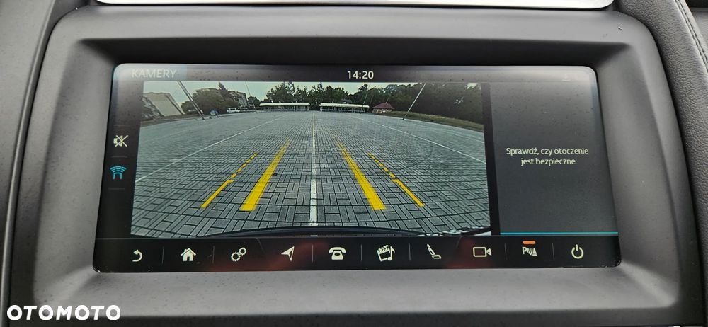 Jaguar E-Pace D150 R-Dynamic S - 16